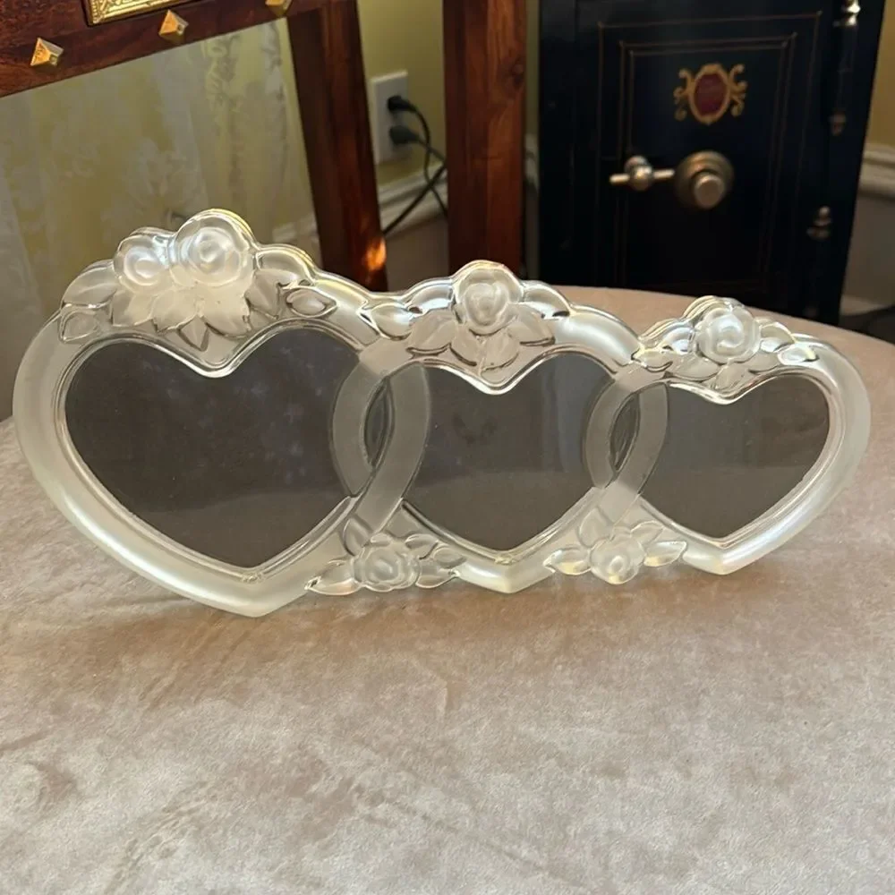 VTG Y2K Mikasa *Rosemont* COQUETTE Triple Hearts Crystal Boudoir Picture Frame